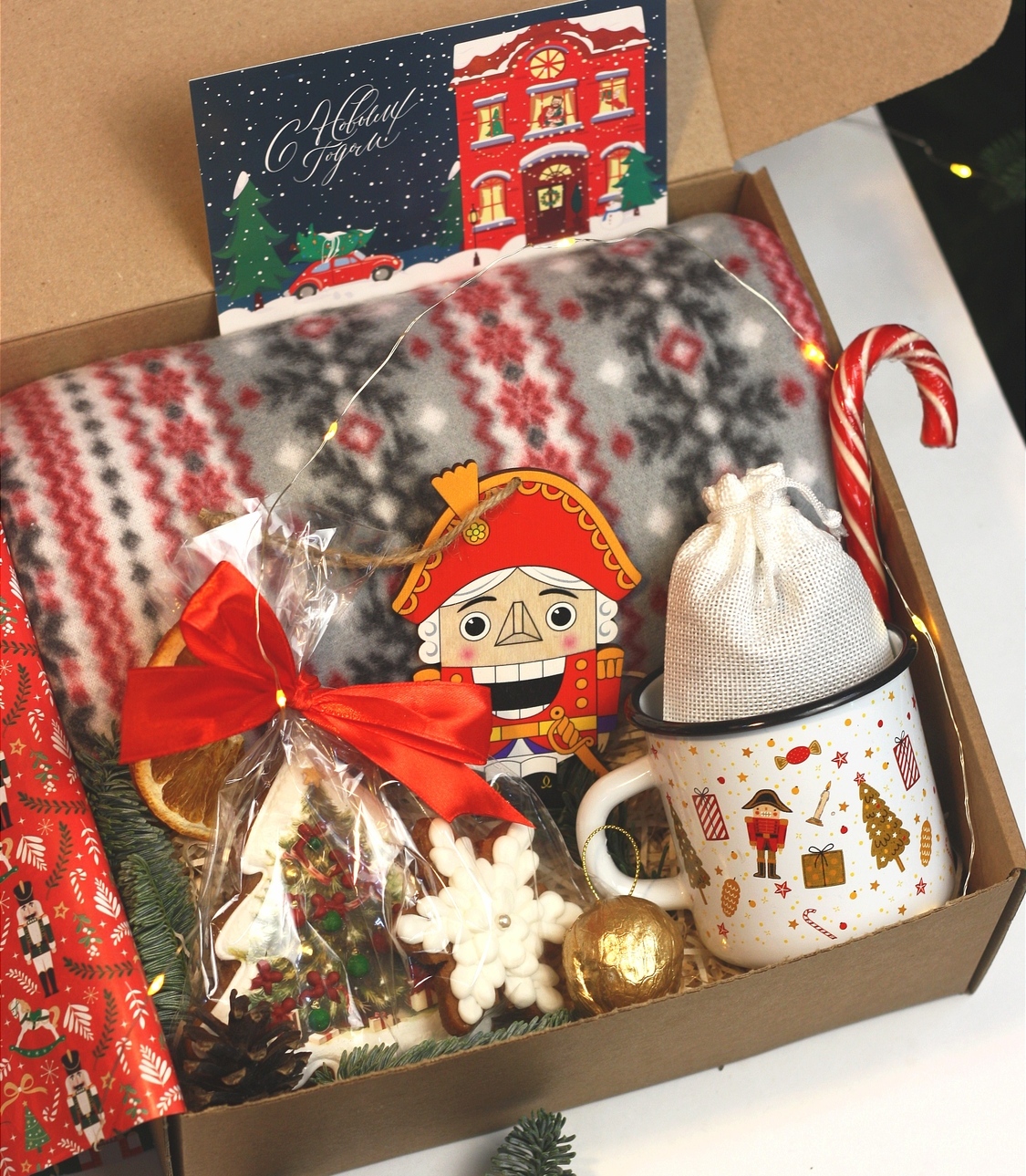 Светящийся новогодний подарочный набор для мужчин и женщин "Щелкунчик" Светящийся новогодний подарочный набор для мужчин и женщин "Щелкунчик"