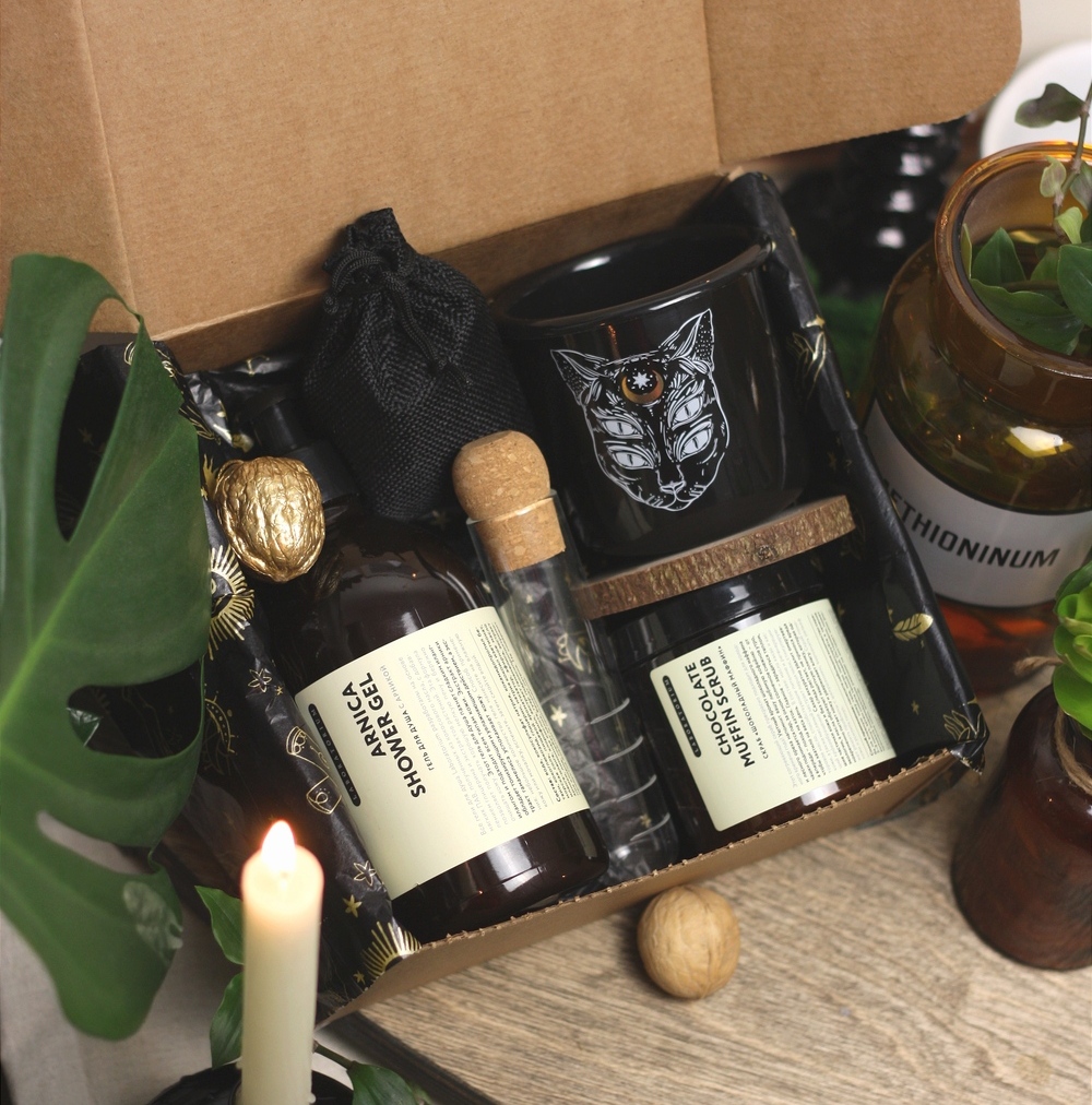 Подарочный бокс "Black cat" Подарочный бокс "Black cat"