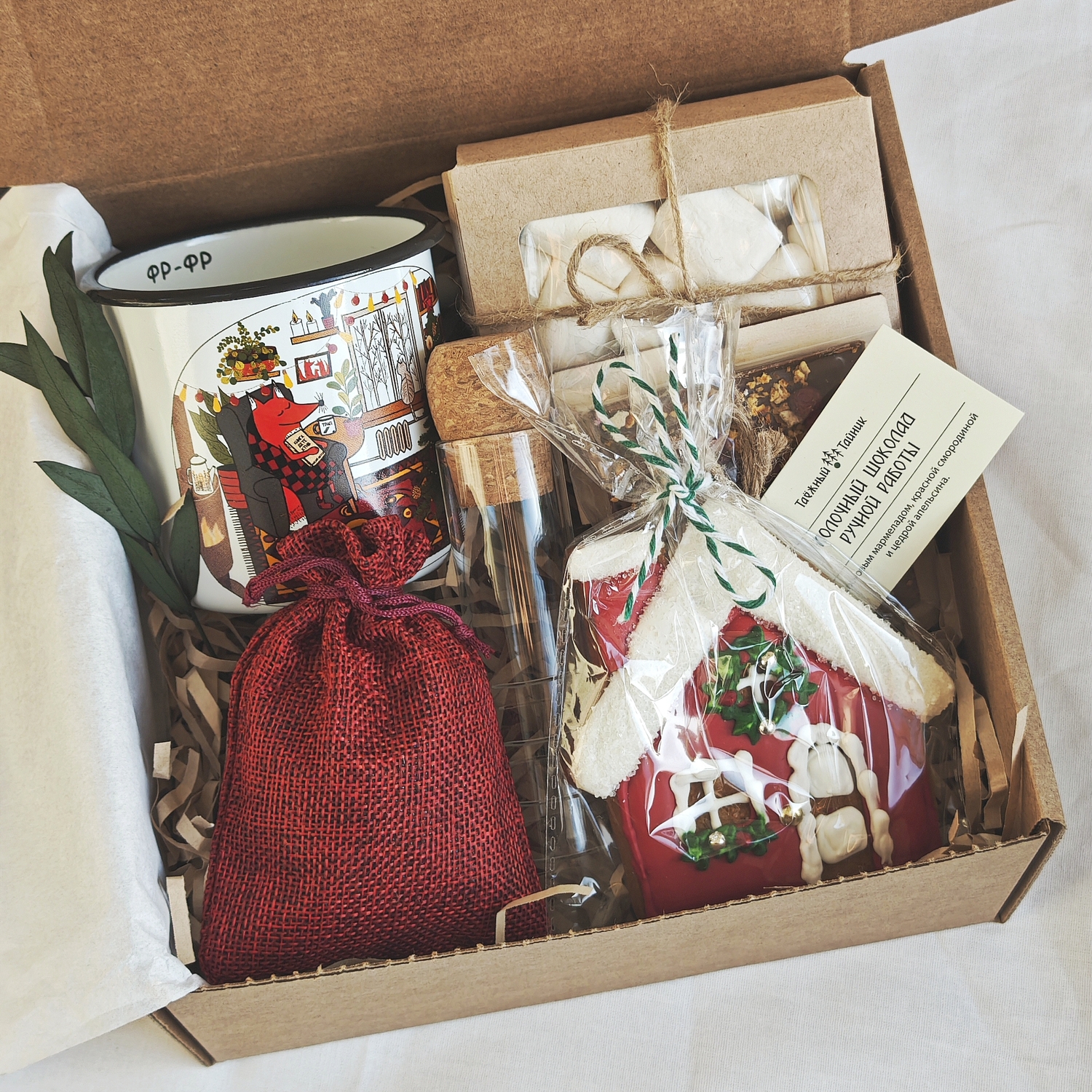 Подарочный бокс с кружкой "Лисья нора" Подарочный бокс с кружкой "Лисья нора"