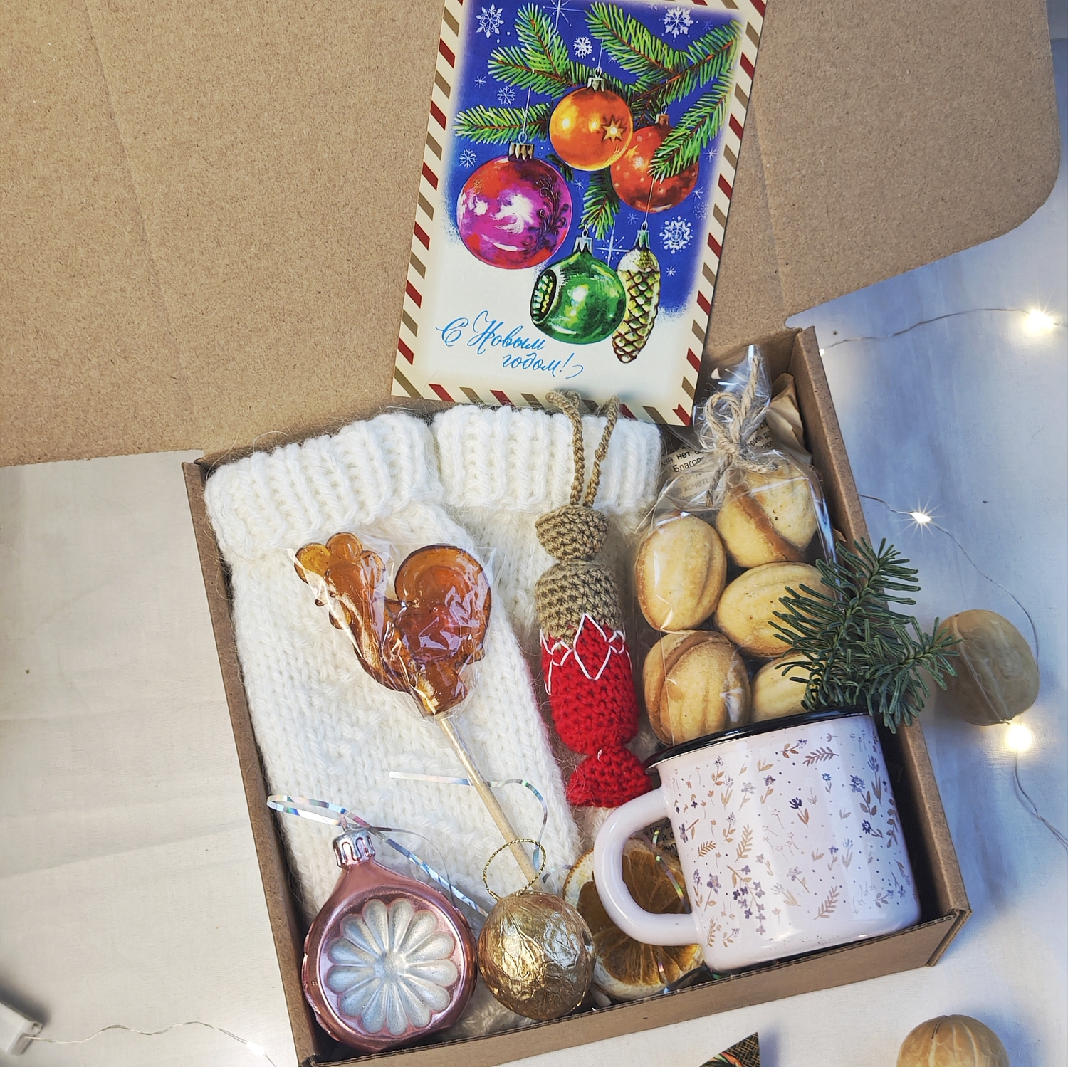 Женский бокс с предметами ручной работы Женский бокс с предметами ручной работы